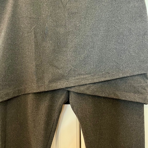 CAbi M'Leggings Skirted Leggings - Charcoal grey Sz S - Picture 6 of 7